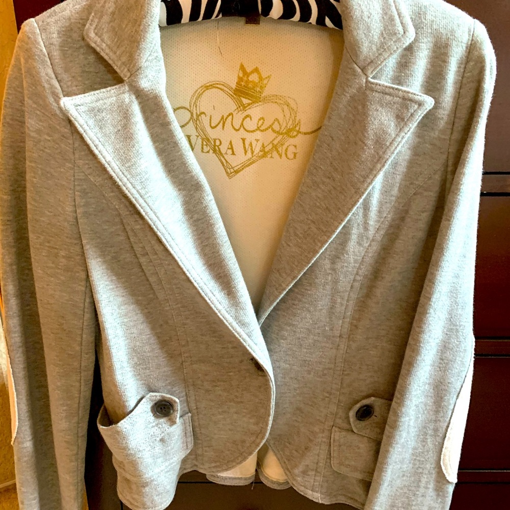 Crop light gray jacket